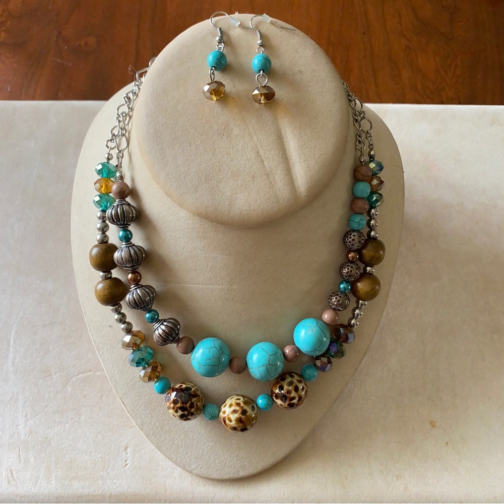 Beaded wood and Turquoise necklace and earring set